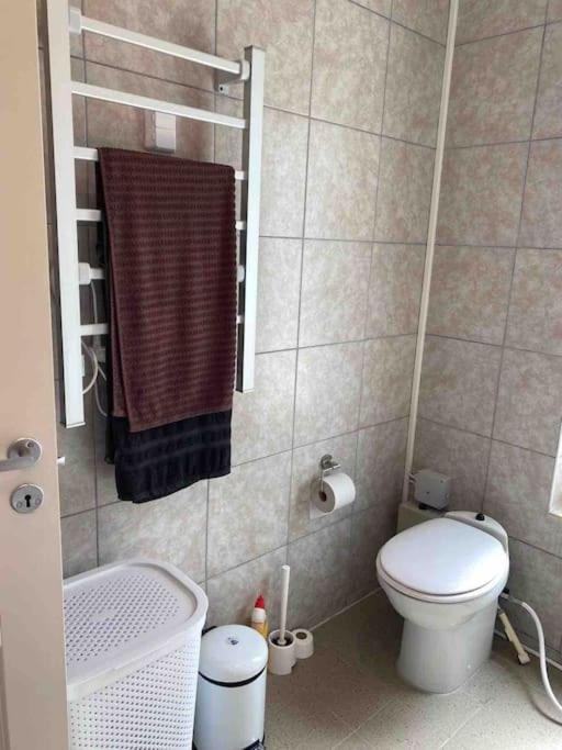 Trevlig Stuga Med Uteplats Rimbo エクステリア 写真